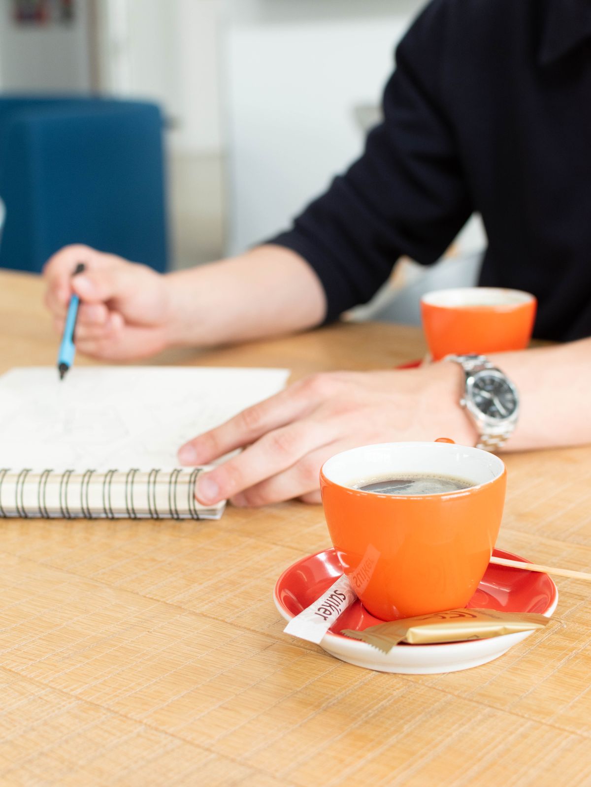 Koffie bij kennismaking — neem contact op met LUHO Design & Engineering